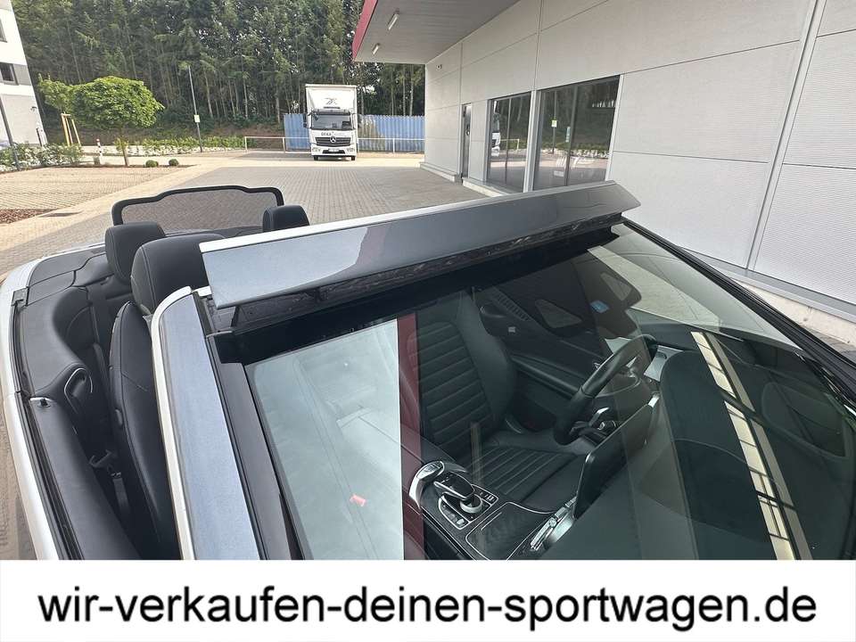 Mercedes-Benz C 300 - Imagem 10