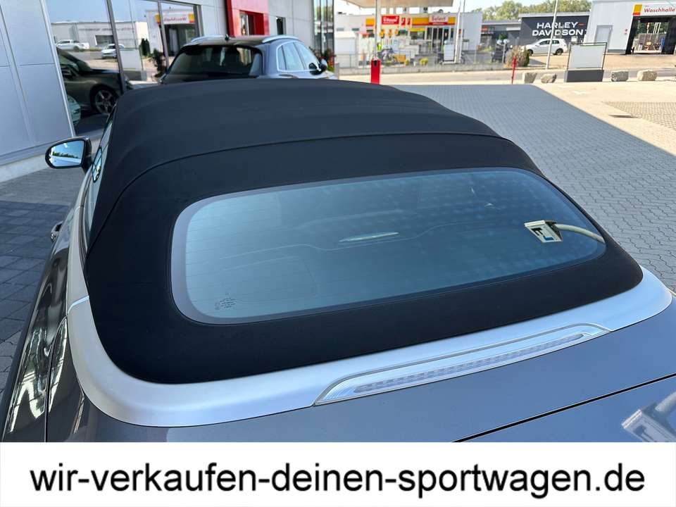 Mercedes-Benz C 300 - Imagem 11
