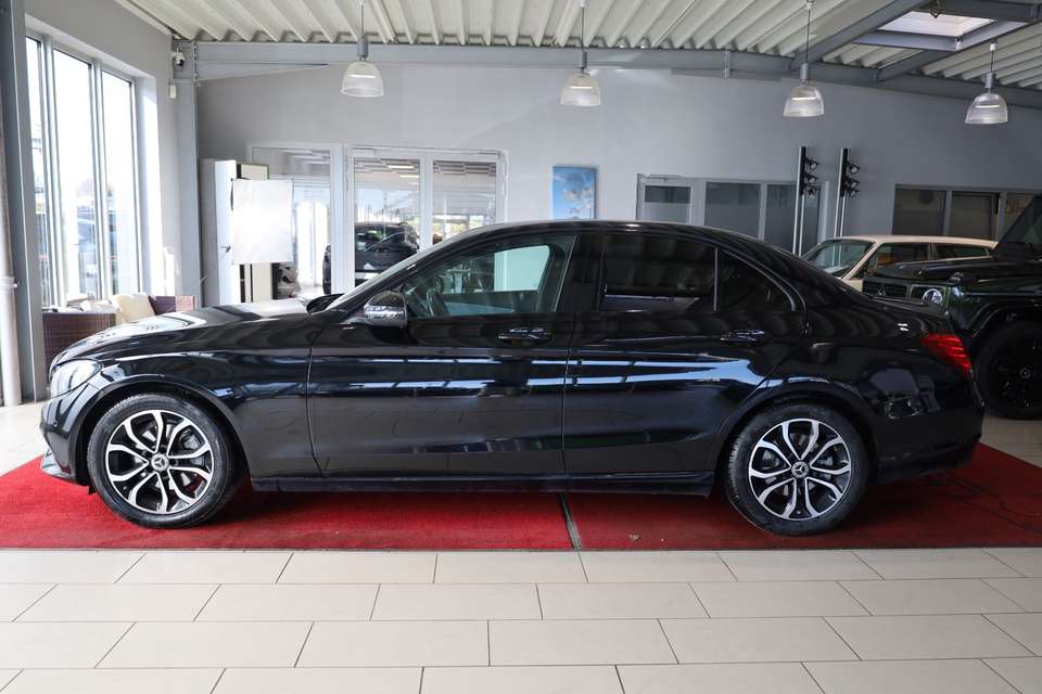 Mercedes-Benz C 220 - Imagem 3