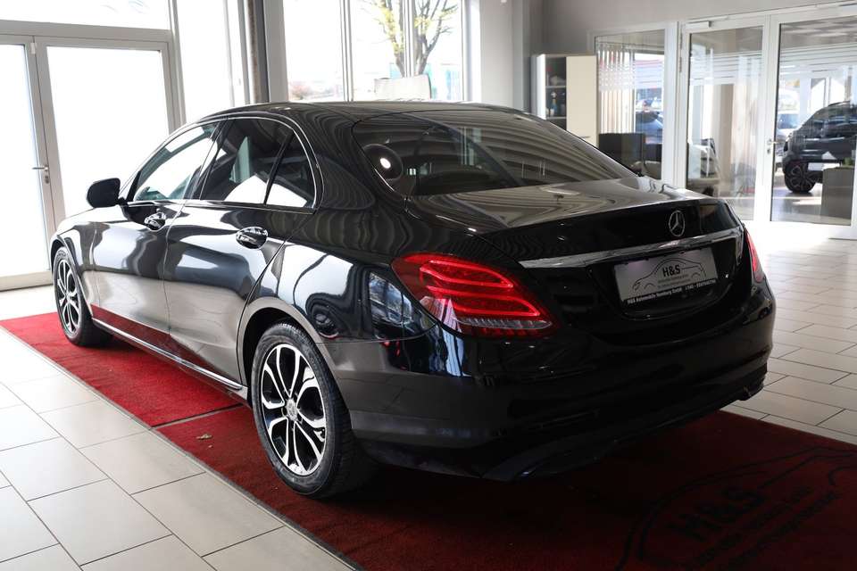 Mercedes-Benz C 220 - Imagem 4