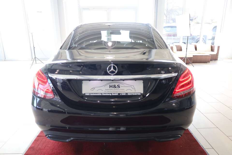 Mercedes-Benz C 220 - Imagem 7