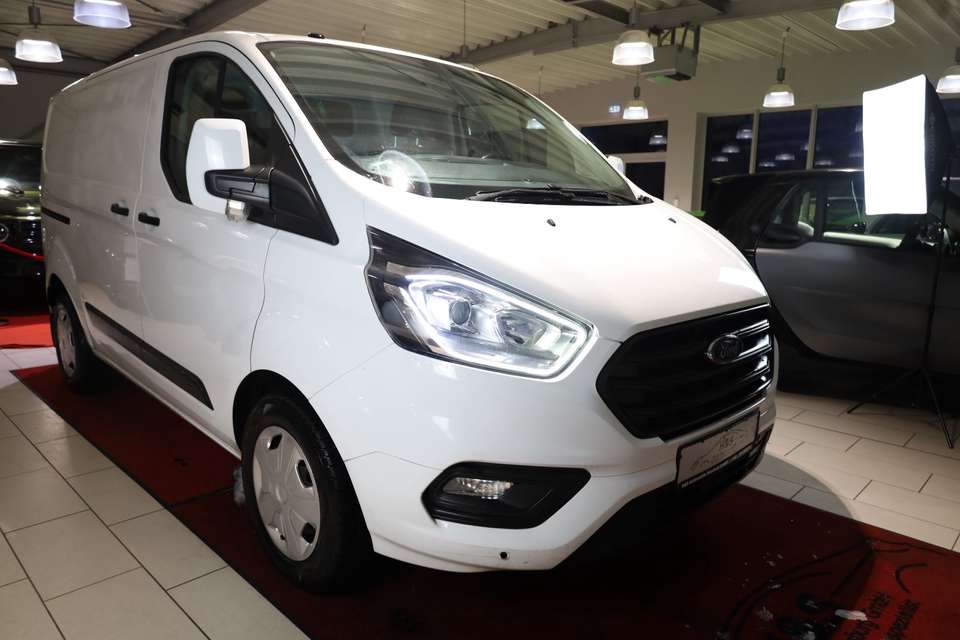 Ford Tourneo Custom - Imagem 8