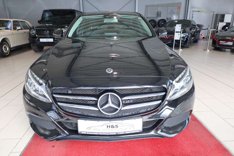Mercedes-Benz C 220 - Imagem 12