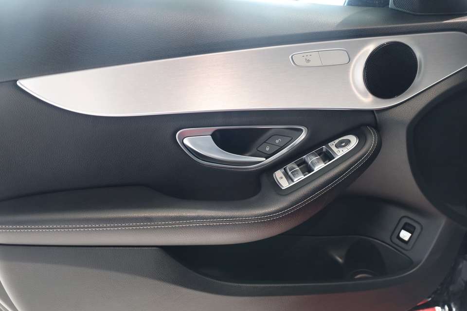 Mercedes-Benz C 220 - Imagem 14