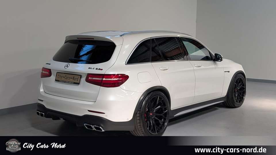 Mercedes-Benz GLC 63 AMG - Imagem 7