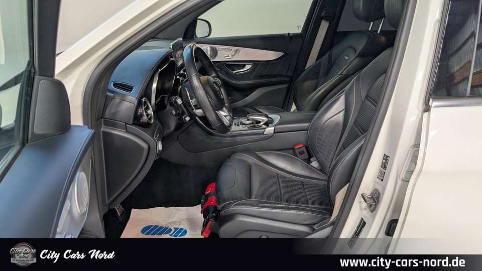 Mercedes-Benz GLC 63 AMG - Imagem 9