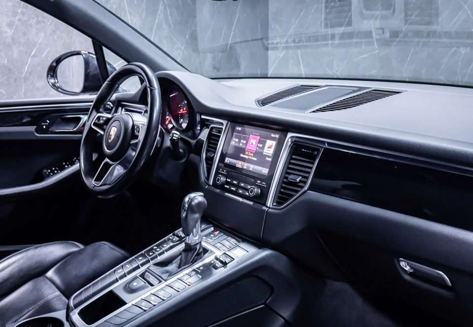Porsche Macan - Imagem 12