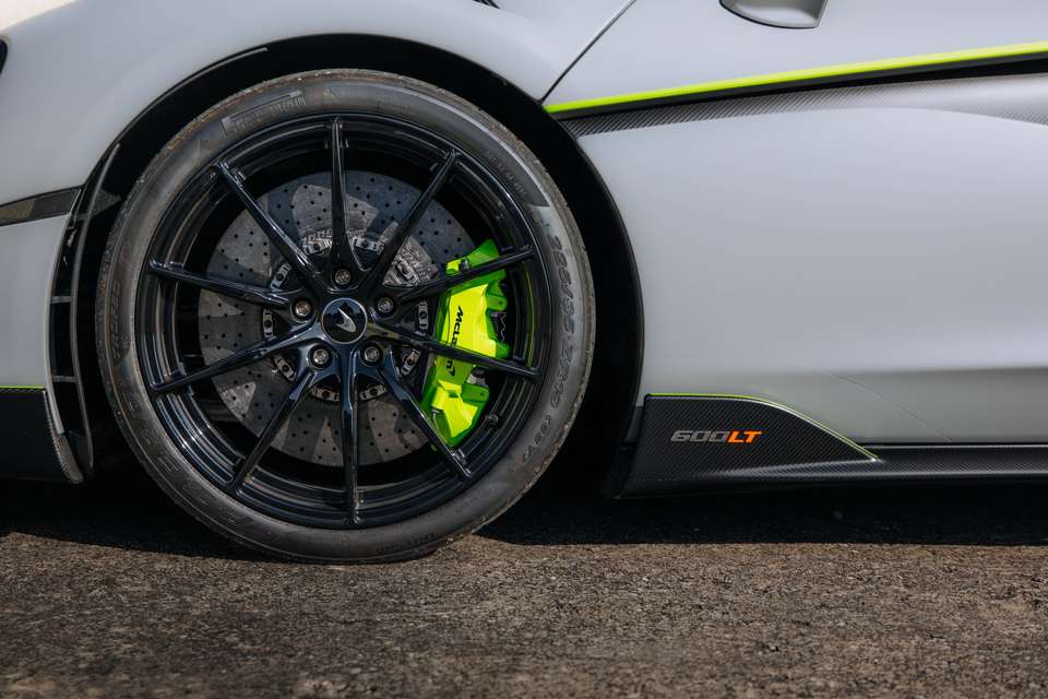 McLaren 600LT - Imagem 15