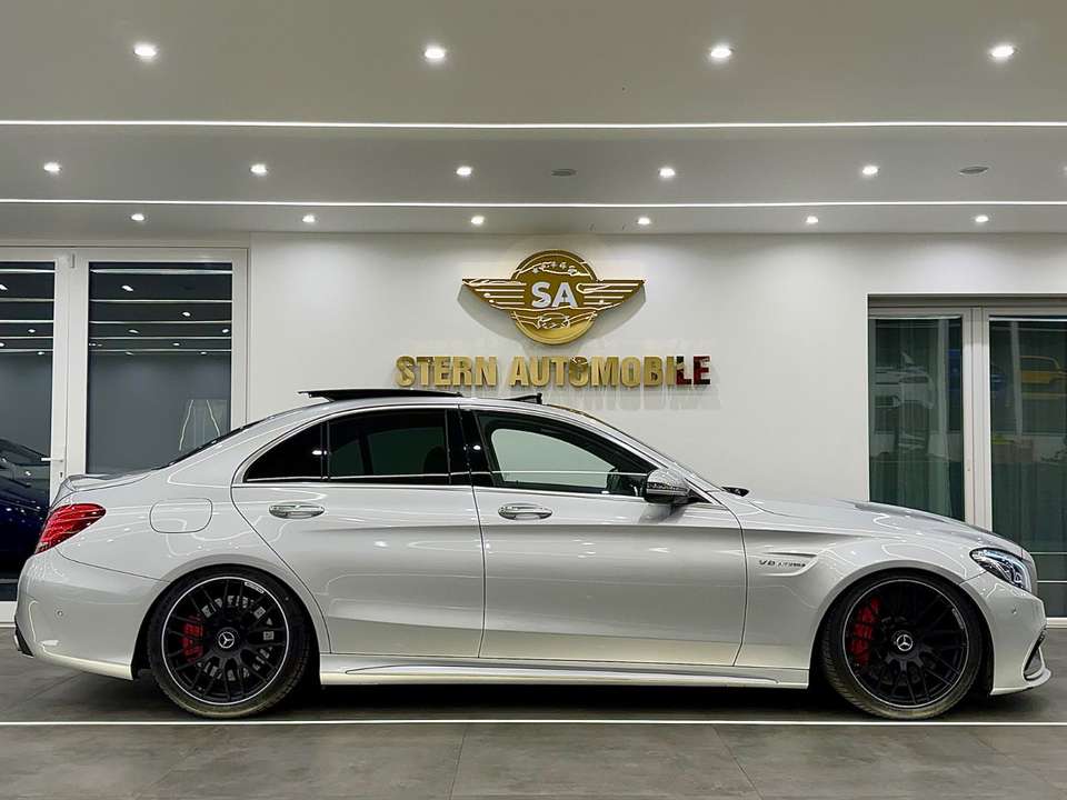Mercedes-Benz C 63 AMG - Imagem 5