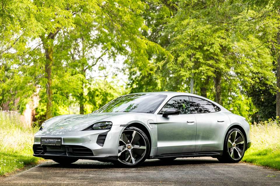 Porsche Taycan - Imagem 3