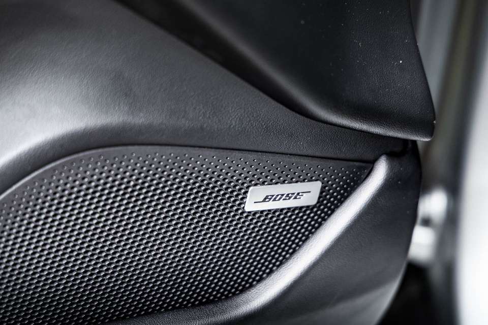 Porsche Taycan - Imagem 8