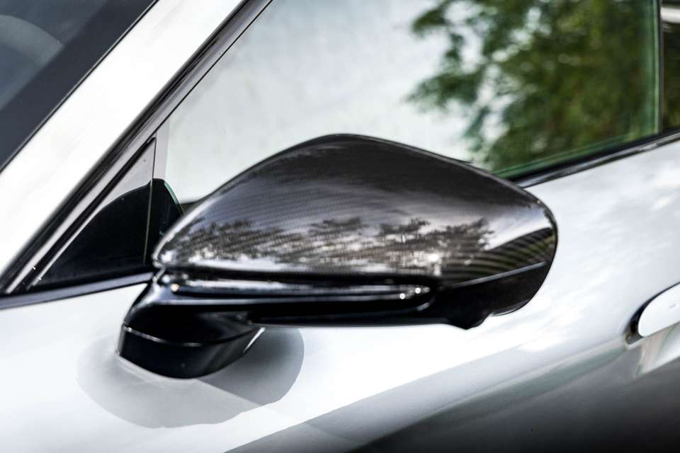 Porsche Taycan - Imagem 13