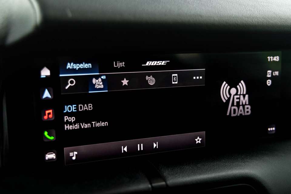 Porsche Taycan - Imagem 15