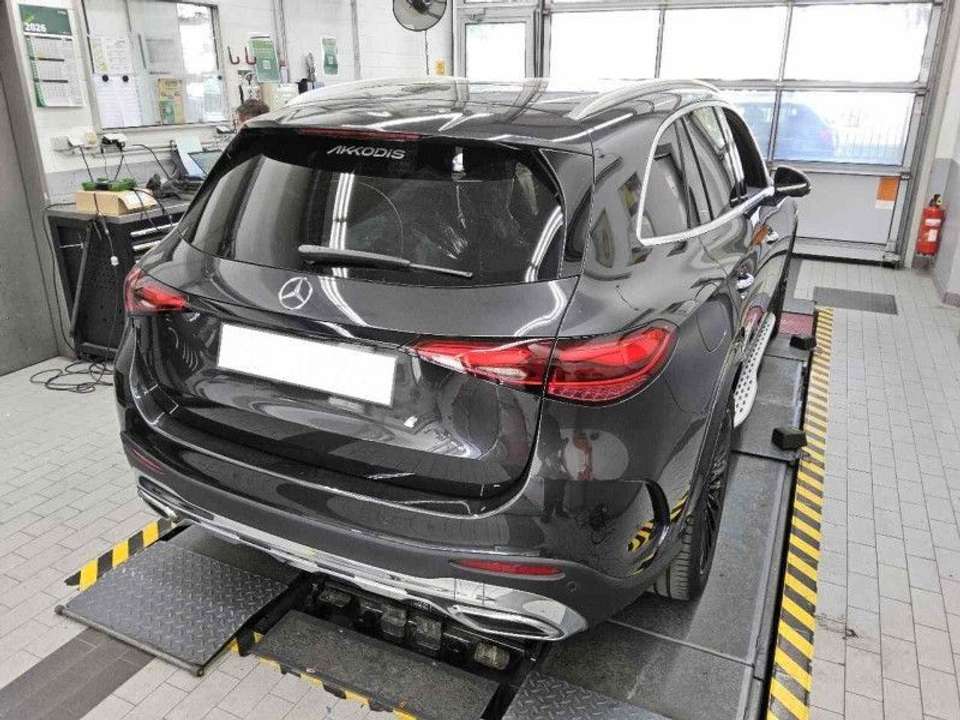 Mercedes-Benz GLC 450 - Imagem 2