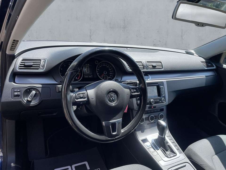 Volkswagen Passat Variant - Imagem 10