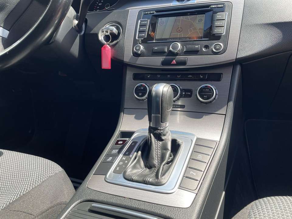 Volkswagen Passat Variant - Imagem 12
