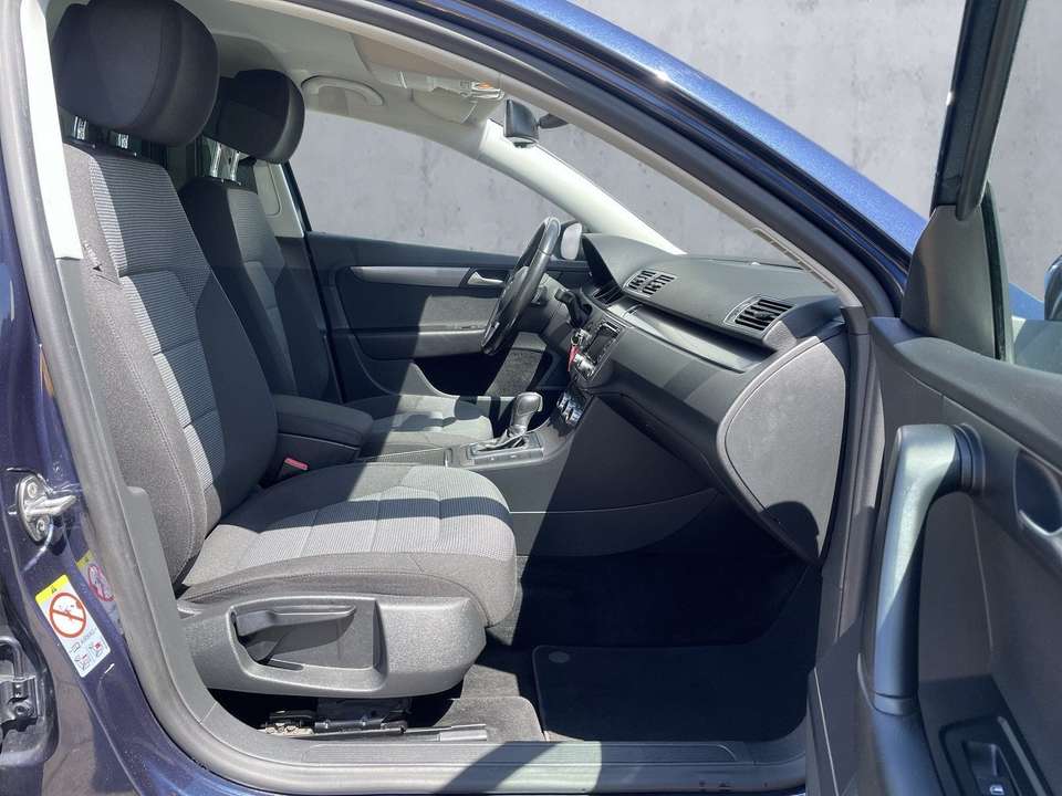 Volkswagen Passat Variant - Imagem 13