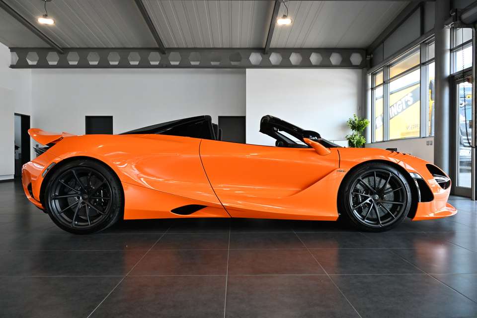 McLaren 750S - Imagem 11