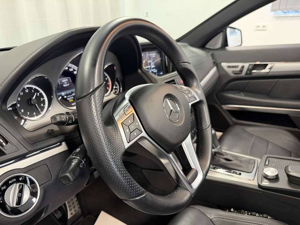 Mercedes-Benz E 500 - Imagem 12