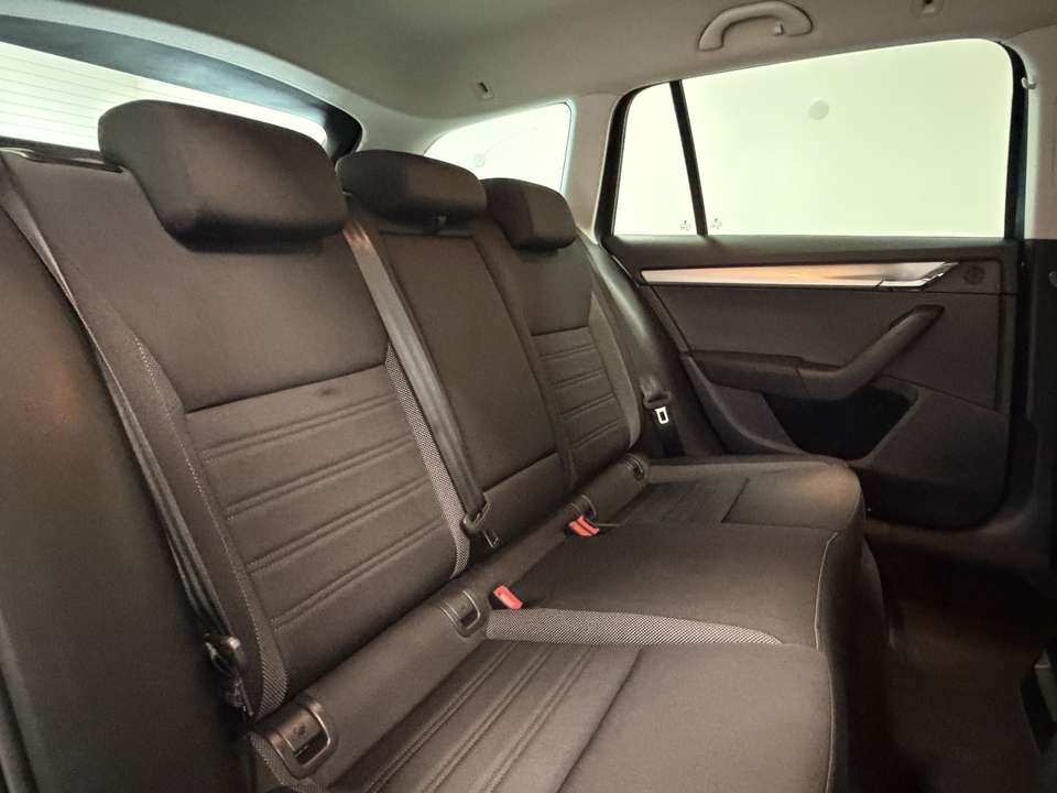 Skoda Octavia - Imagem 15