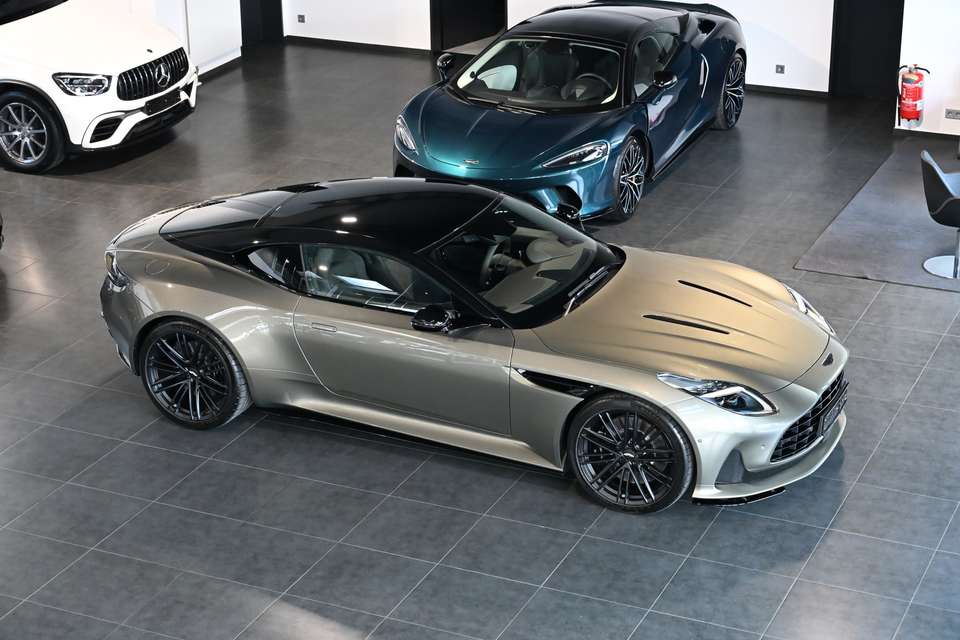 Aston Martin DB - Imagem 1