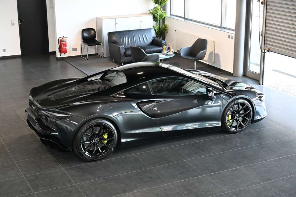 McLaren Artura - Imagem 14
