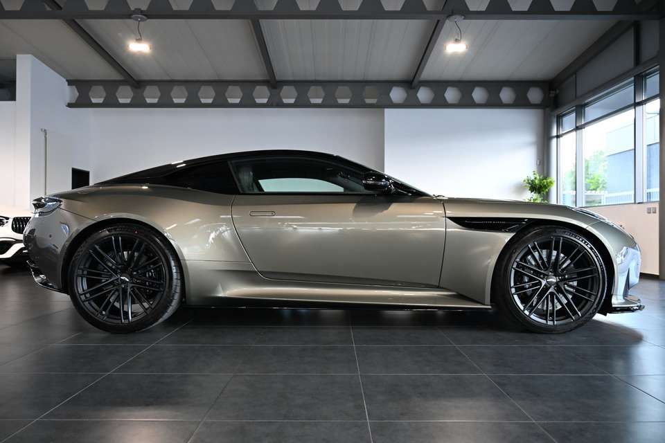 Aston Martin DB - Imagem 13