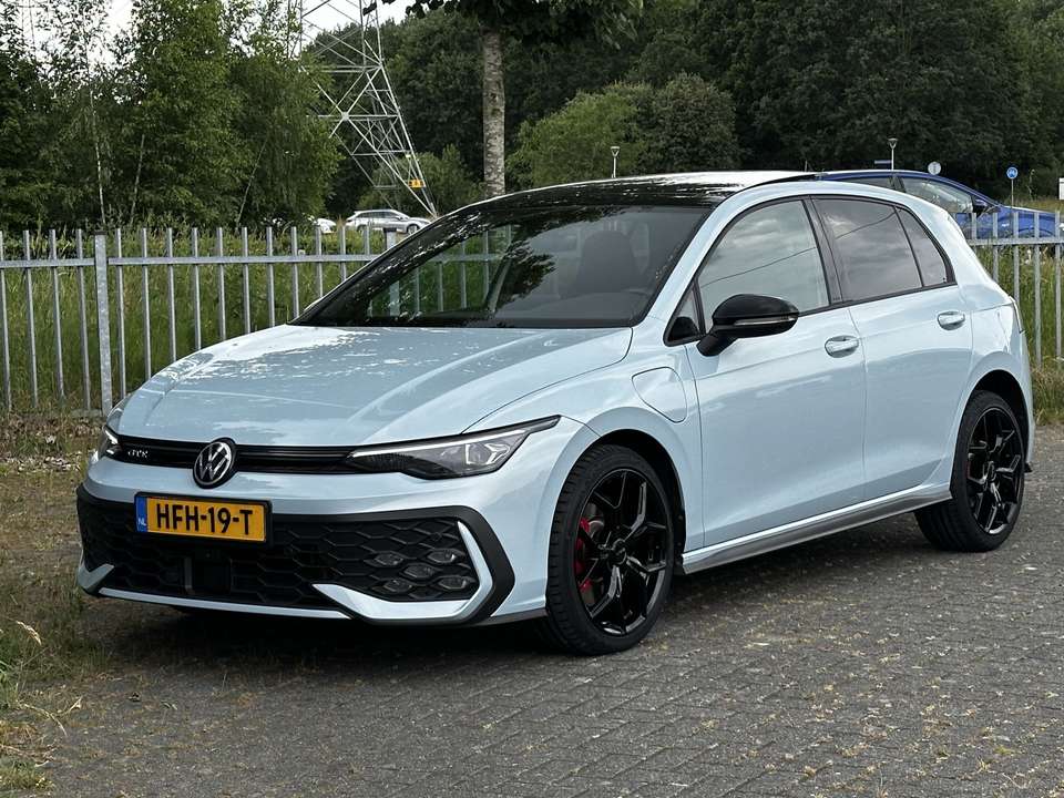 Volkswagen Golf GTE - Imagem 2