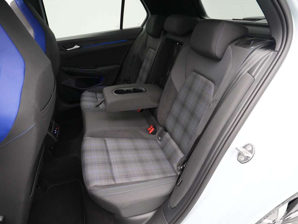 Volkswagen Golf GTE - Imagem 14