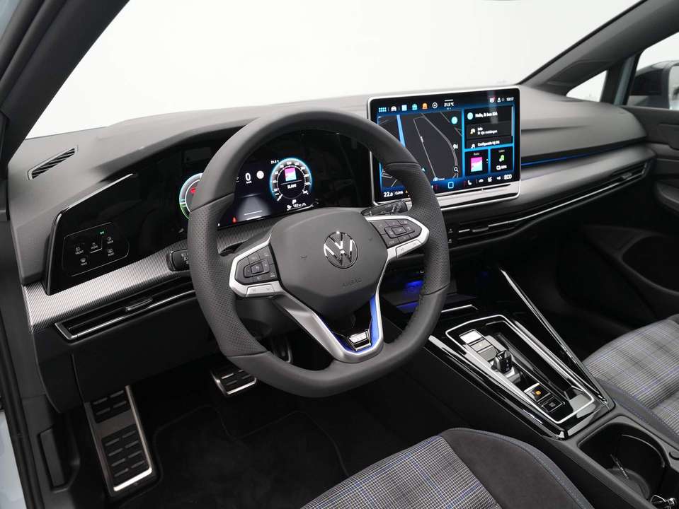 Volkswagen Golf GTE - Imagem 15