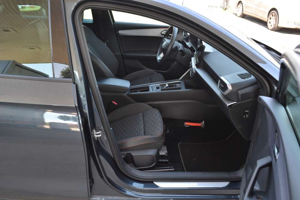 SEAT Leon e-Hybrid - Imagem 8