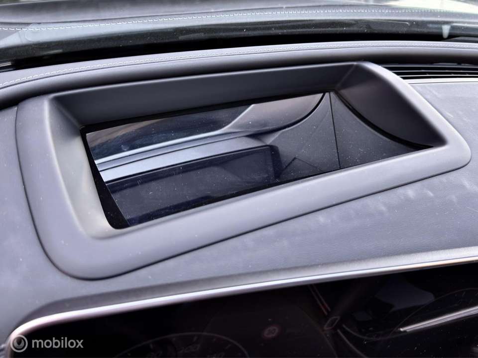 Mercedes-Benz C 300 - Imagem 15