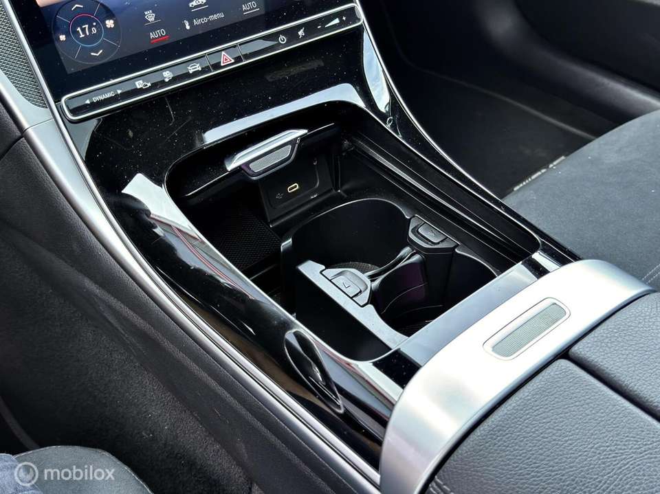 Mercedes-Benz C 300 - Imagem 19