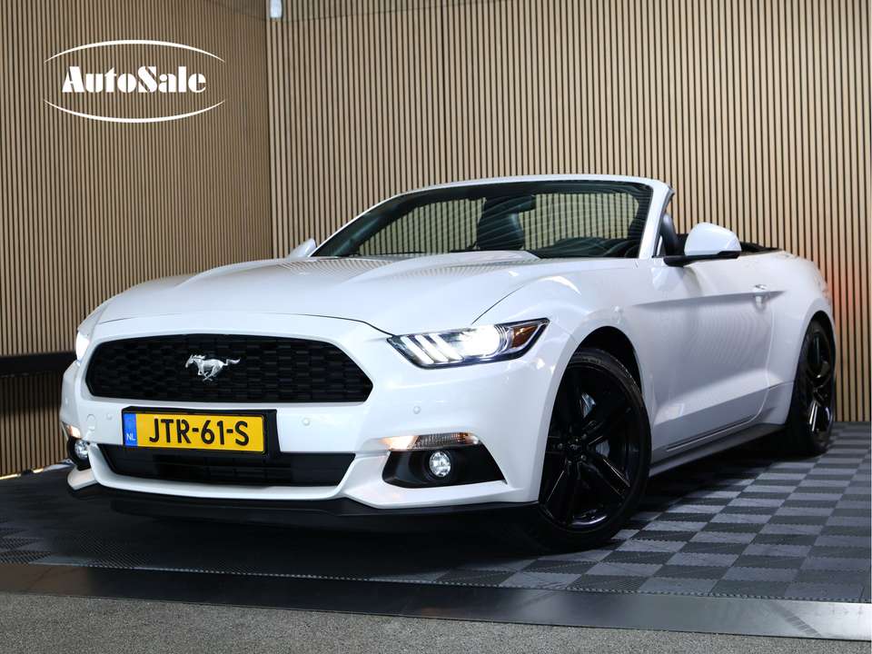 Ford Mustang - Imagem 1