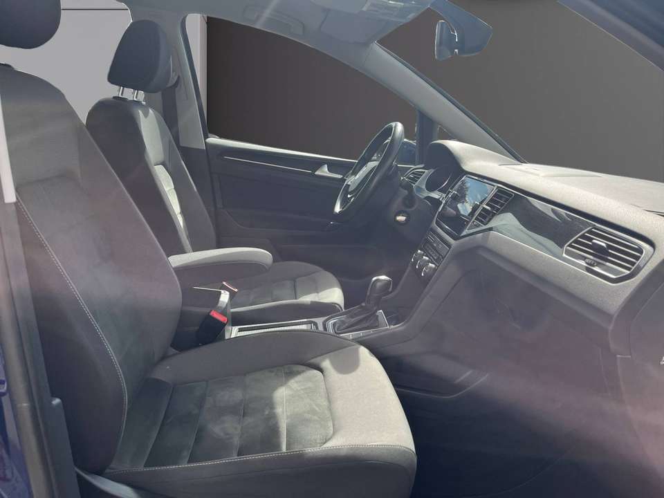 Volkswagen Golf Sportsvan - Imagem 9