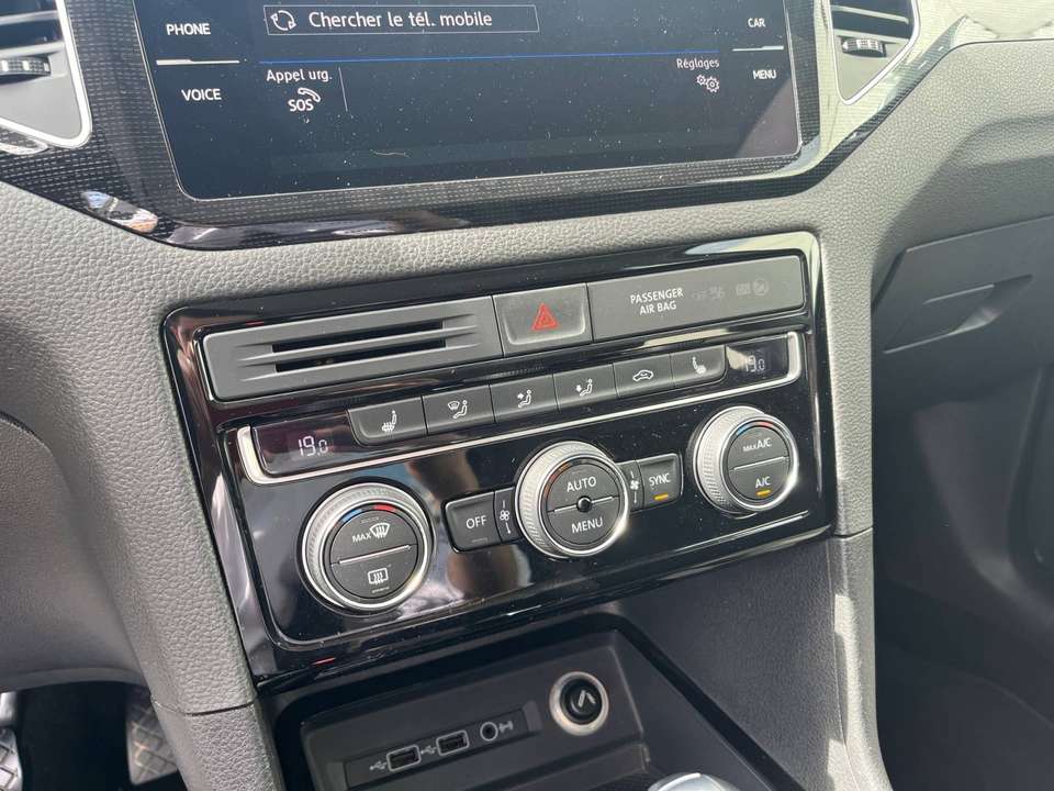 Volkswagen Golf Sportsvan - Imagem 13