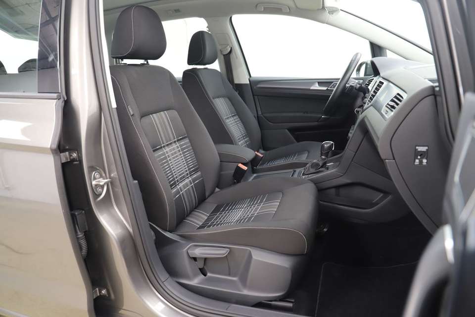 Volkswagen Golf Sportsvan - Imagem 9