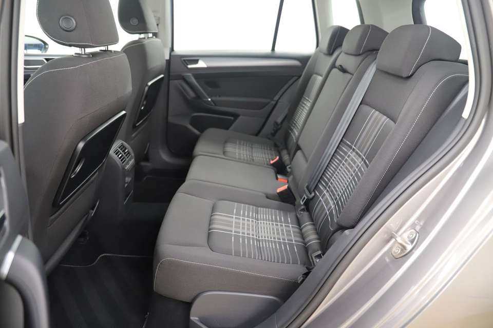 Volkswagen Golf Sportsvan - Imagem 11