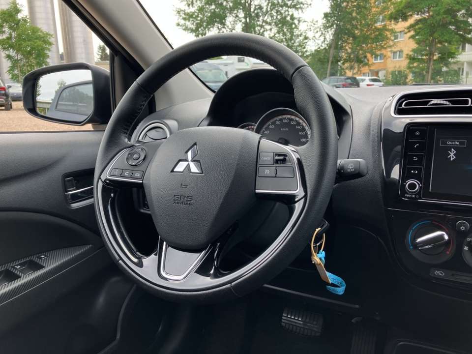 Mitsubishi Space Star - Imagem 15