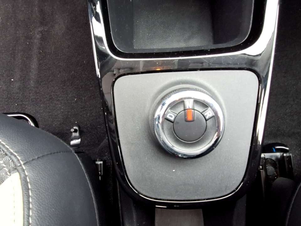 Dacia Spring - Imagem 13