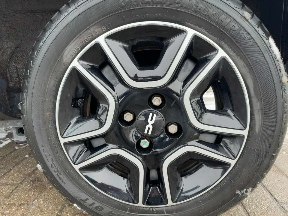 Dacia Spring - Imagem 12