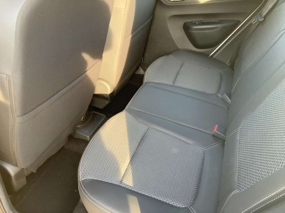Dacia Spring - Imagem 10