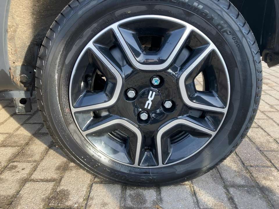 Dacia Spring - Imagem 14