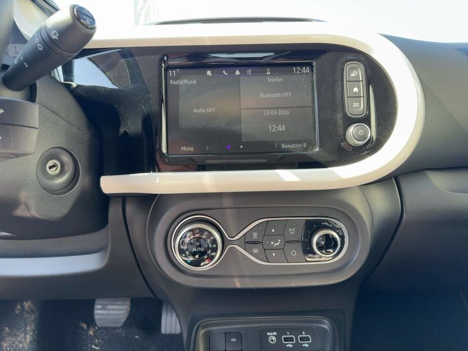 Renault Twingo - Imagem 11
