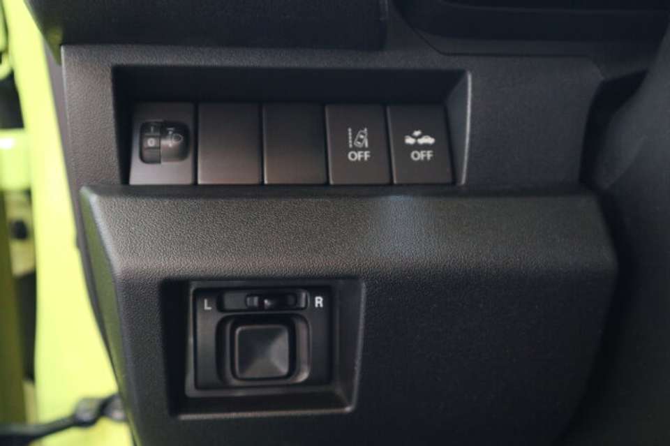 Suzuki Jimny - Imagem 9