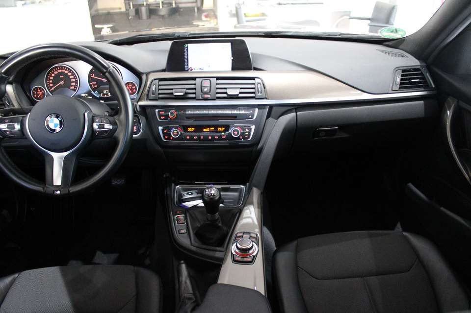 BMW 318 - Imagem 4