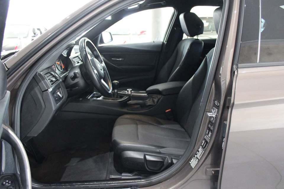 BMW 318 - Imagem 7
