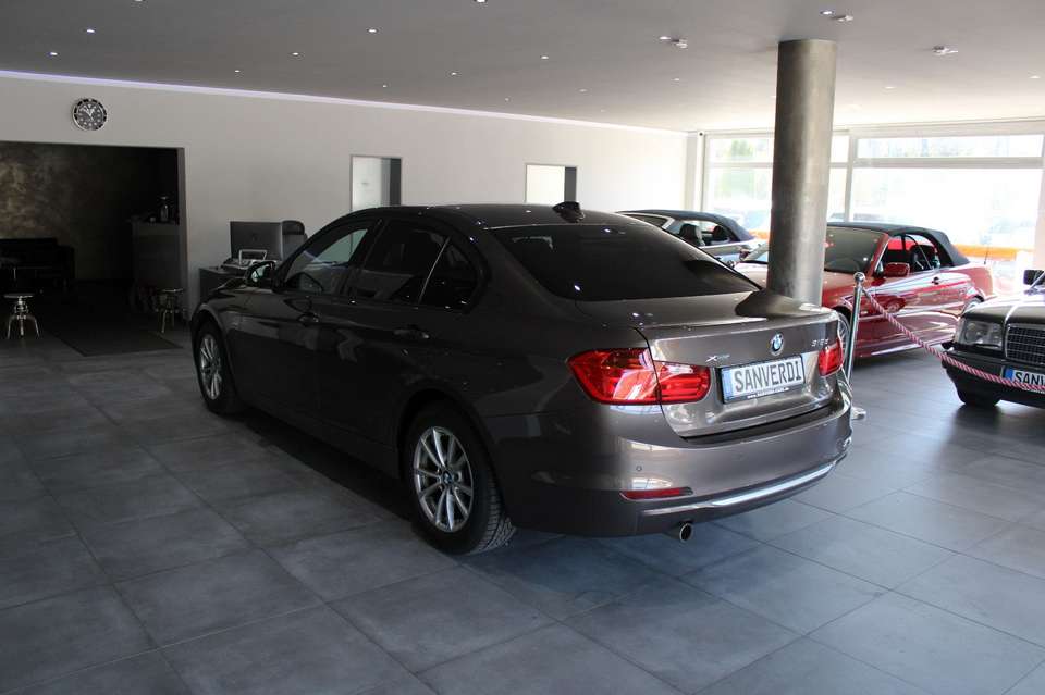 BMW 318 - Imagem 12