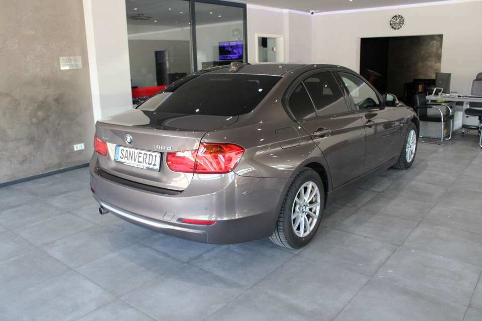 BMW 318 - Imagem 13