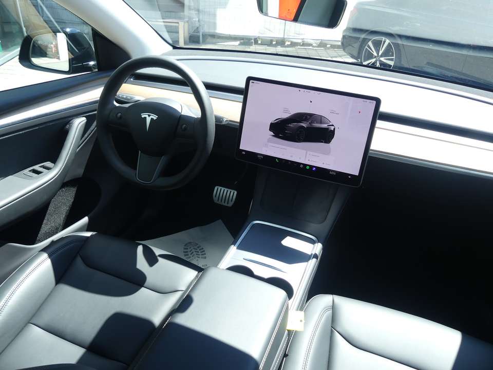 Tesla Model Y - Imagem 4